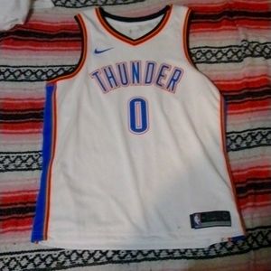 Nike DRI fit NBA okc thunder Westbrook Jersey size XL NWOT has stain on back